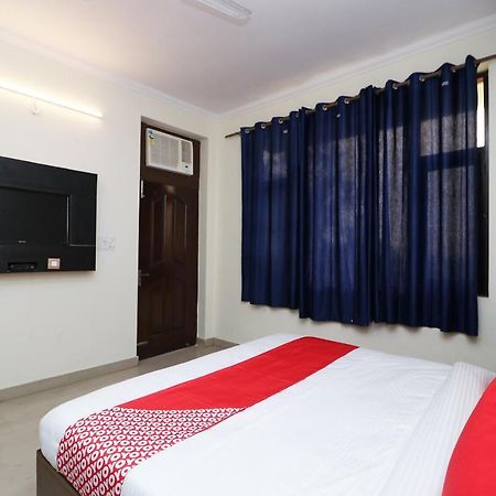 Oyo Flagship 28755 Hotel 9 Palm Rajpur ภายนอก รูปภาพ