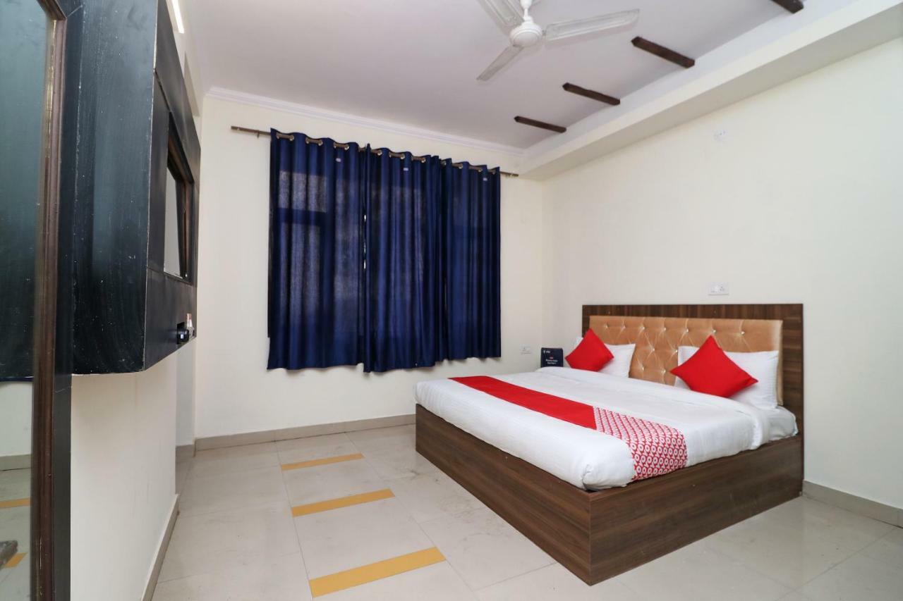 Oyo Flagship 28755 Hotel 9 Palm Rajpur ภายนอก รูปภาพ